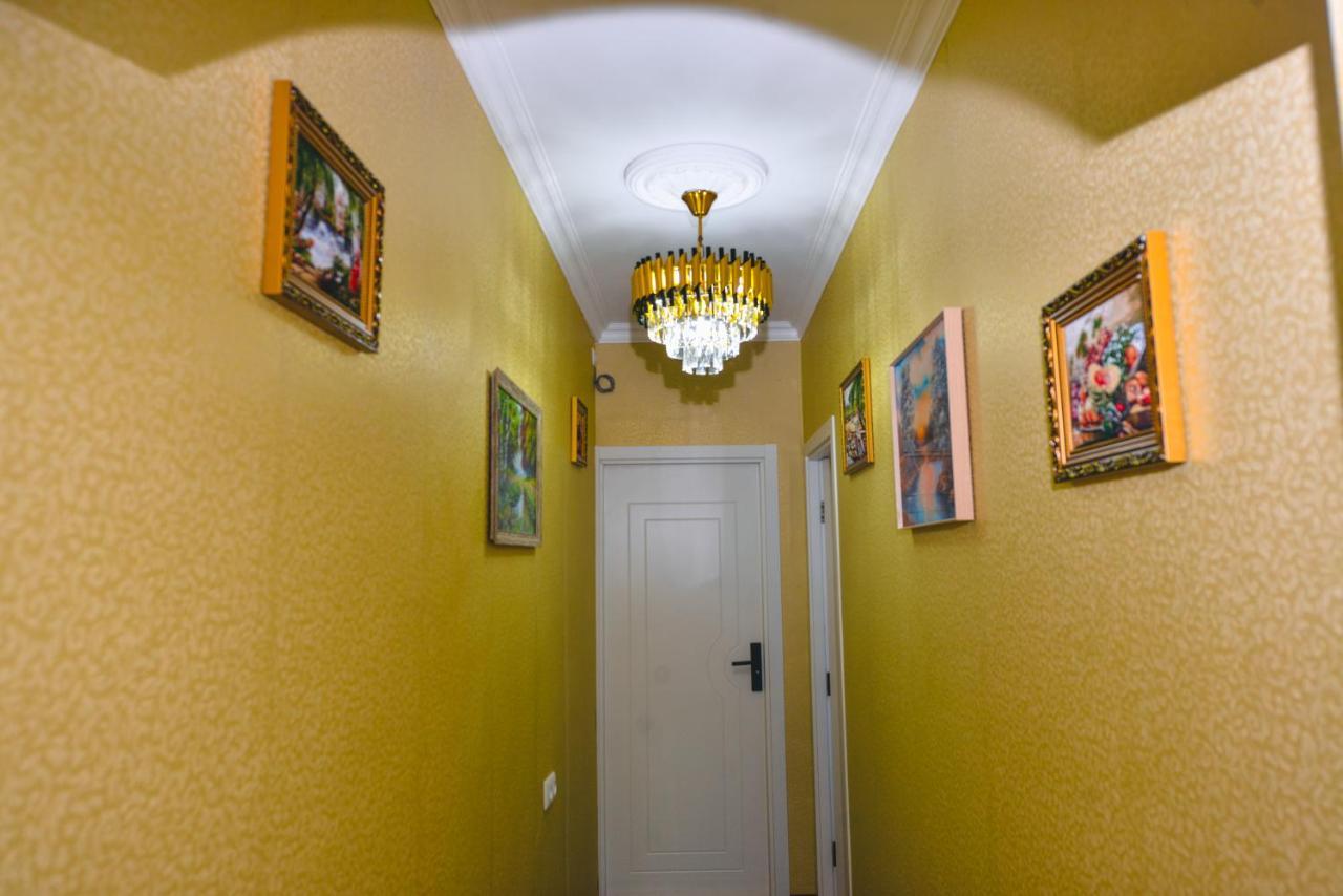 Hotel Vladi Kutaisi Bagian luar foto